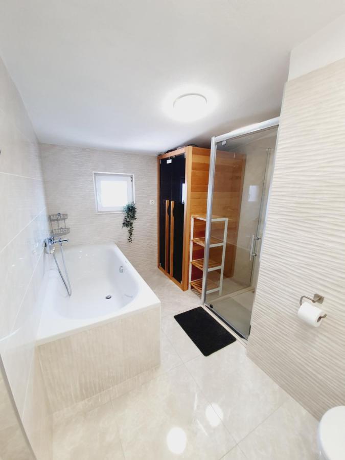 White House Apartments Dugi Rat Kültér fotó