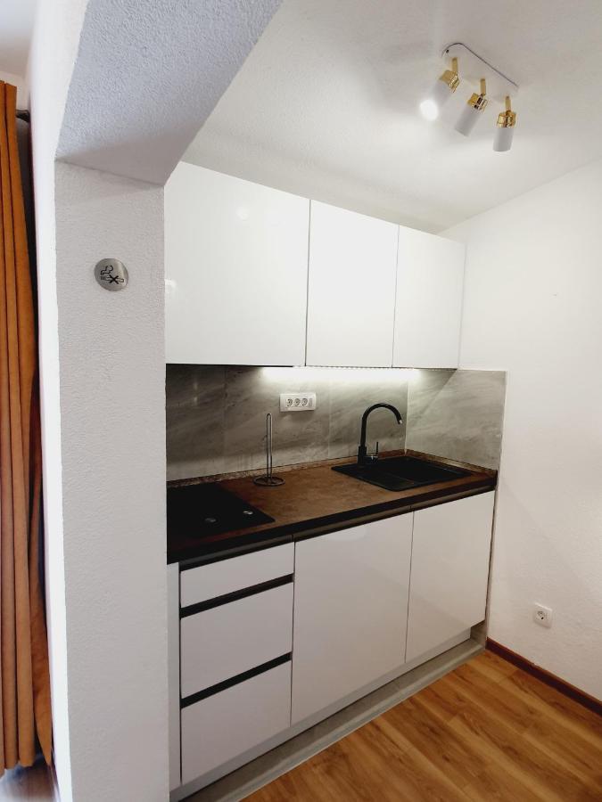 White House Apartments Dugi Rat Kültér fotó