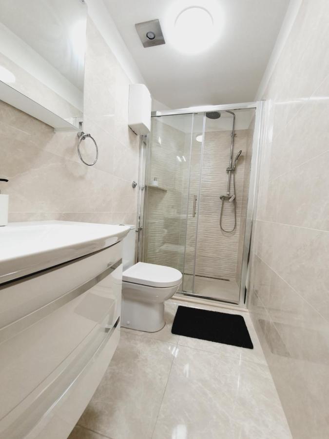 White House Apartments Dugi Rat Kültér fotó